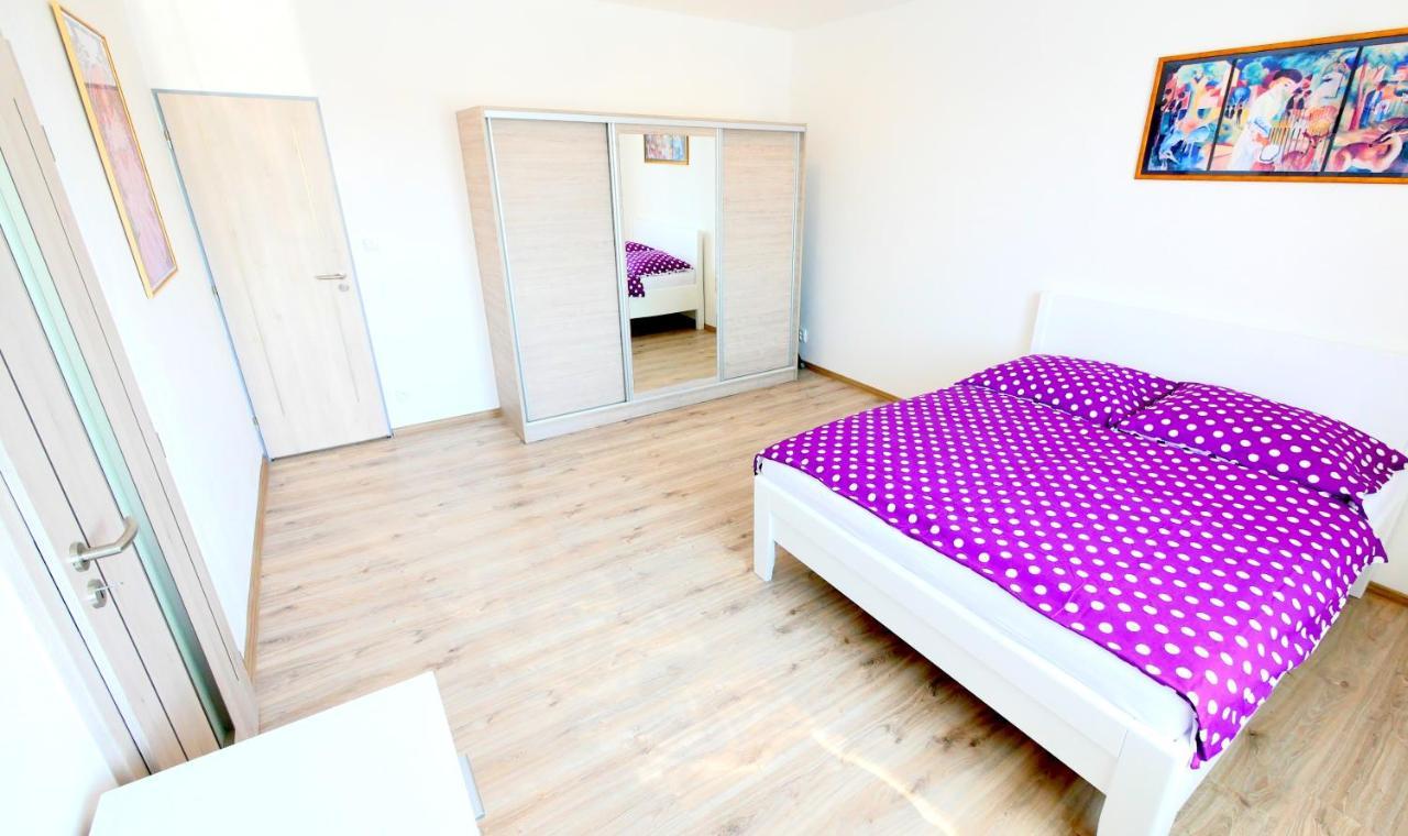 Apartman U Louckeho Klastera 2 Plus Kk Znojmo Exterior photo